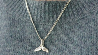 ✨ 행운 가득! 고래꼬리 이니셜 목걸이 후기 (할인 정보 포함!) 🐳